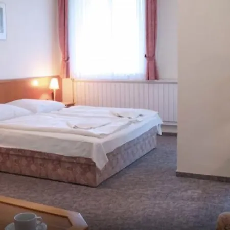 Ξενοδοχείο Del Porto Hotel Balatonfoeldvar *